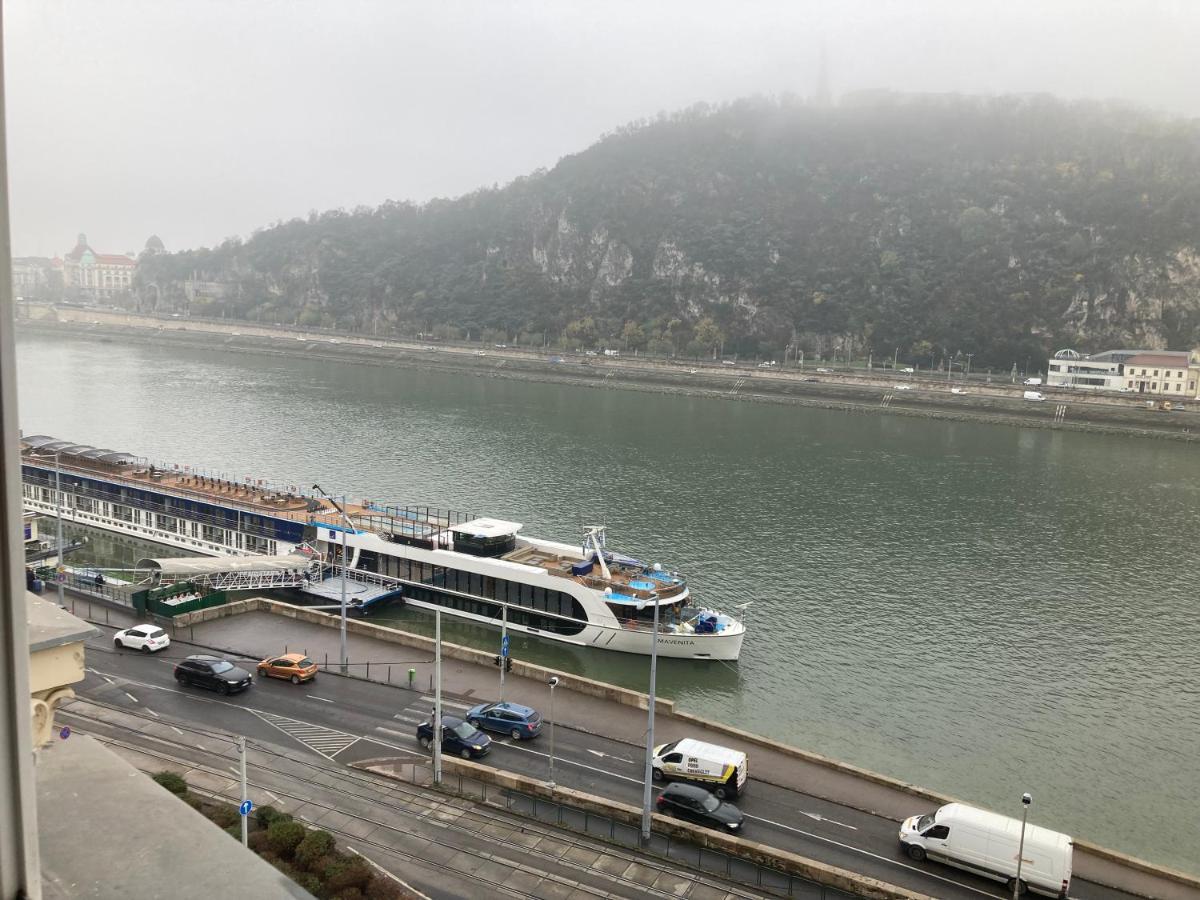 Danube View Lägenhet Budapest Exteriör bild